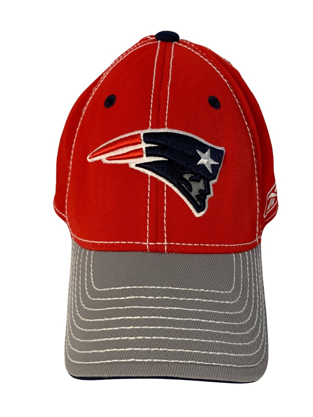 Reebok New England Patriots Red Blue Gray Men's Baseball Cap M/L